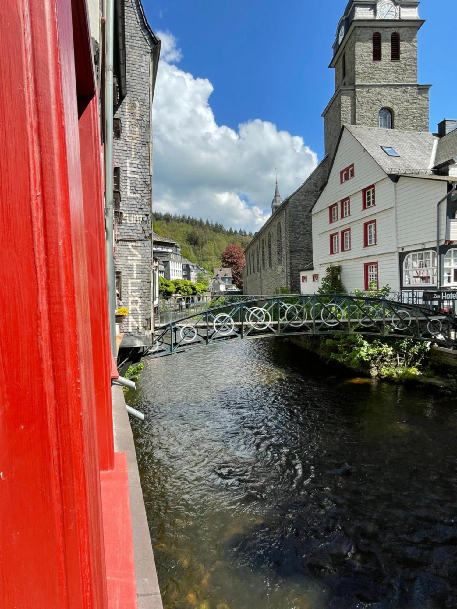 Apartment Am Fluss Im Haus An Der Rur Monschau Eksteriør billede