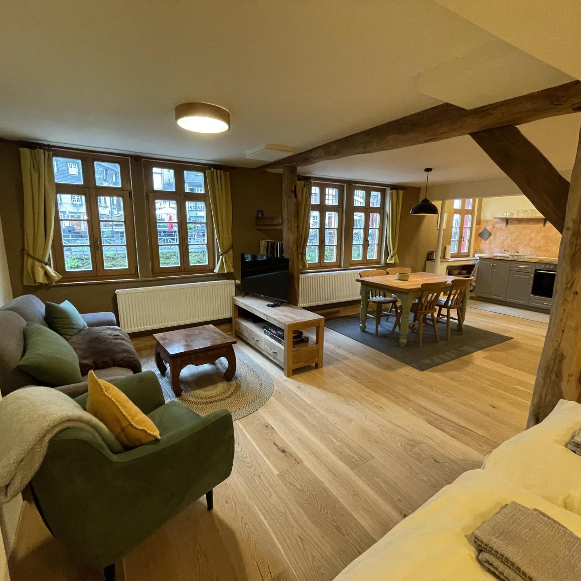 Apartment Am Fluss Im Haus An Der Rur Monschau Eksteriør billede