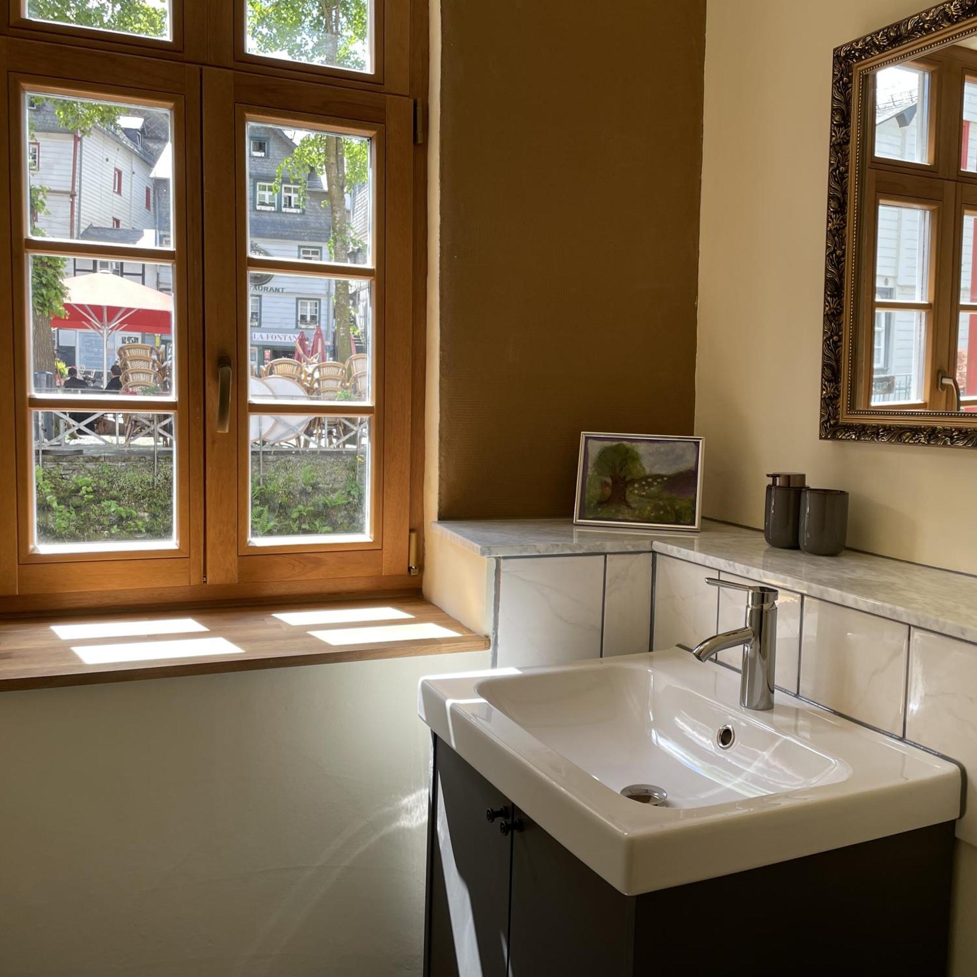 Apartment Am Fluss Im Haus An Der Rur Monschau Eksteriør billede